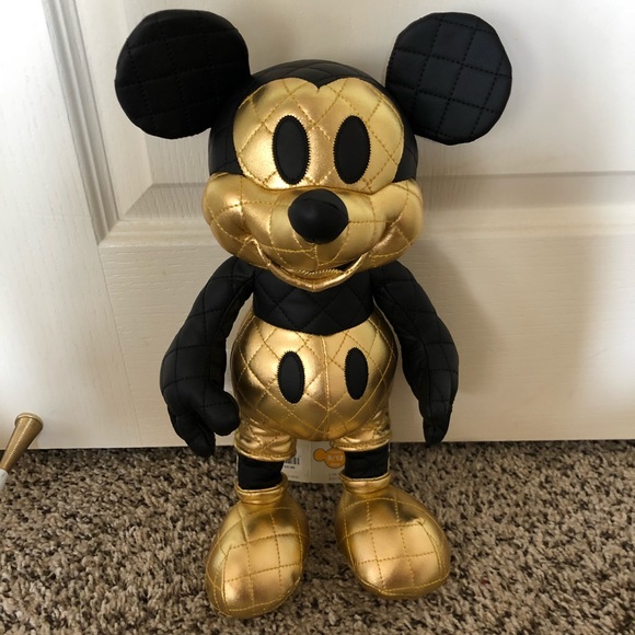 2018 mickey mouse plush